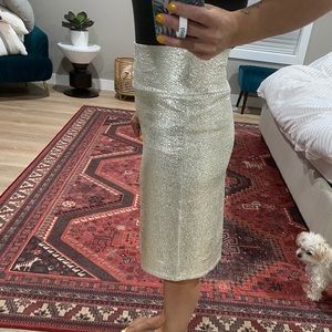 NWT, Lularoe Cassie. Size M